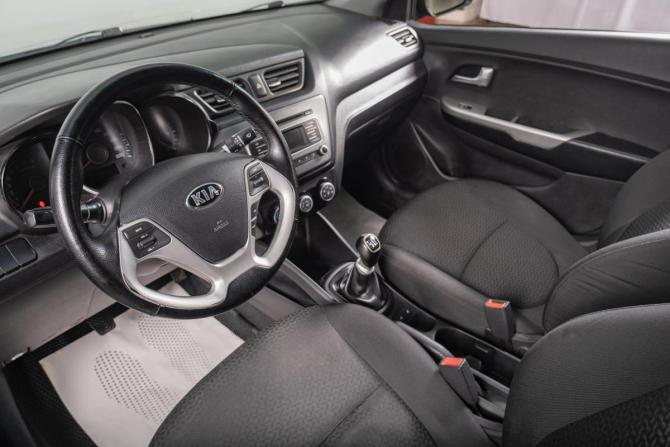 Kia Rio III Рестайлинг с пробегом 2015 года, цена 879 000 рублей, 207000 км, седан, Автокод Объявления