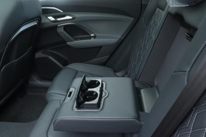 Audi Q5 III с пробегом 2026 года, цена 6 552 000 рублей, 10 км, внедорожник, Автокод Объявления
