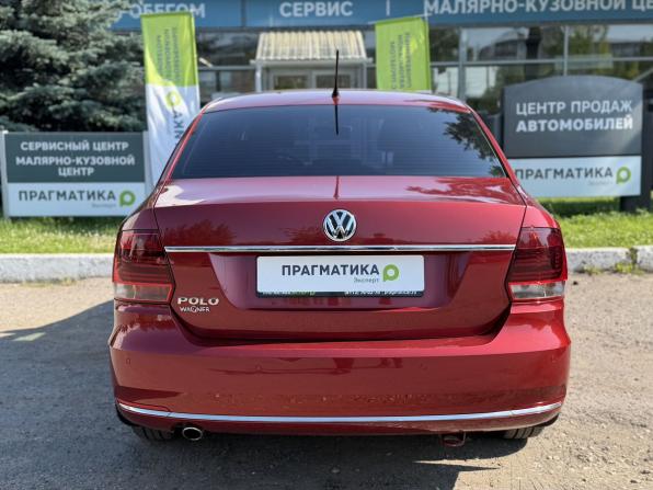 Volkswagen Polo V Рестайлинг с пробегом 2015 года, цена 979 000 рублей, 103000 км, седан, Автокод Объявления