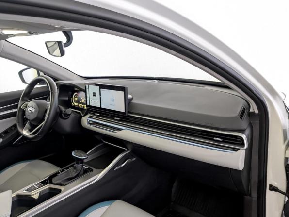 Geely Emgrand II с пробегом 2023 года, цена 1 589 000 рублей, 40353 км, седан, Автокод Объявления