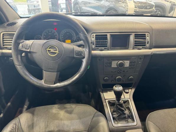 Opel Vectra C Рестайлинг с пробегом 2006 года, цена 295 000 рублей, 250000 км, седан, Автокод Объявления