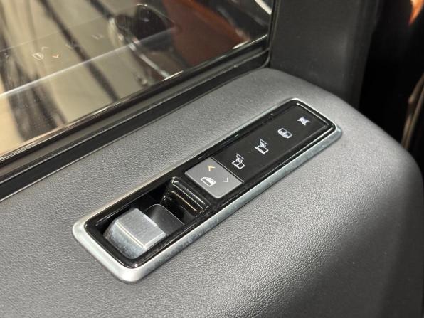 Land Rover Range Rover IV Рестайлинг с пробегом 2019 года, цена 4 745 000 рублей, 205295 км, внедорожник, Автокод Объявления