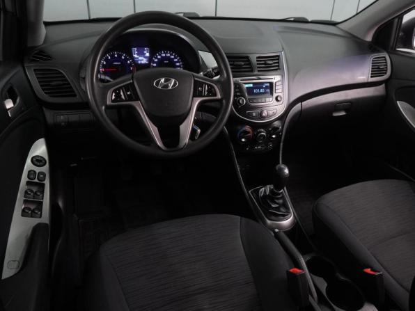 Hyundai Solaris I Рестайлинг с пробегом 2015 года, цена 999 000 рублей, 121604 км, седан, Автокод Объявления