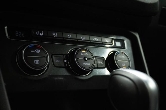 Volkswagen Tiguan II с пробегом 2017 года, цена 2 199 000 рублей, 174505 км, внедорожник, Автокод Объявления