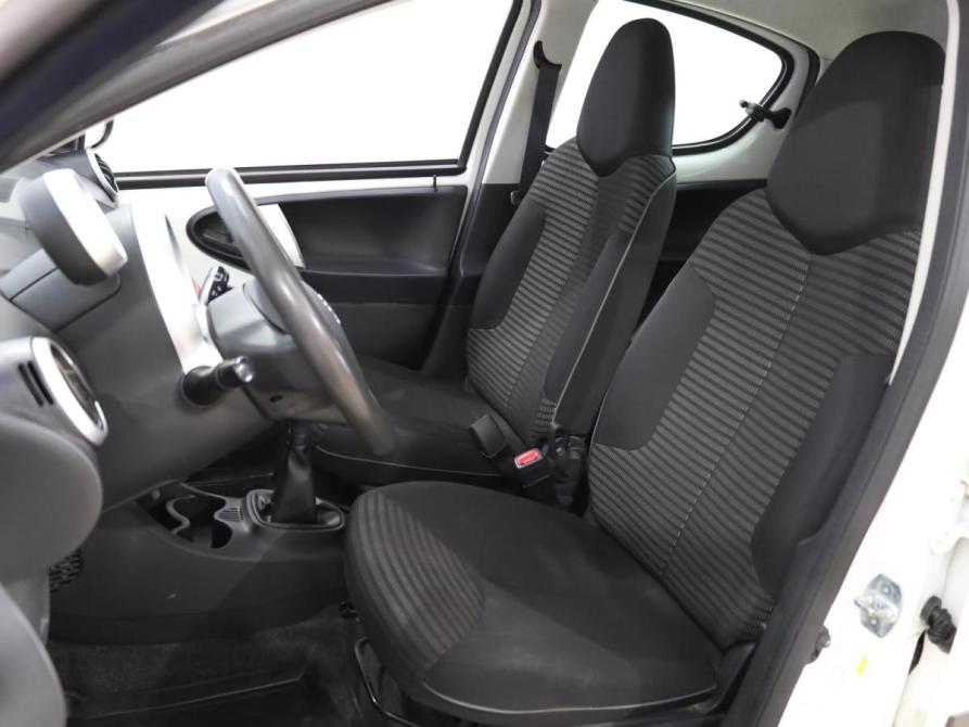 Peugeot 107 I Рестайлинг 2 Ростов-на-Дону  - изображение 10