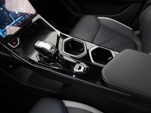 Geely Atlas II с пробегом 2024 года, цена 3 020 000 рублей, 40832 км, внедорожник, Автокод Объявления