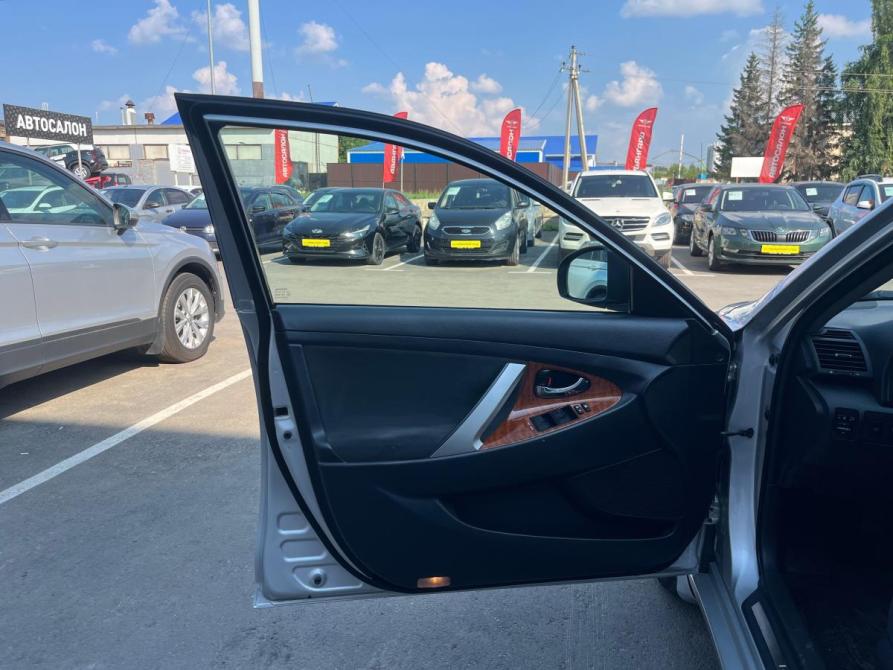 Toyota Camry VI (XV40) Рестайлинг Альметьевск  - изображение 9