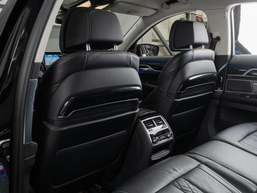 BMW 7 серии VI (G11/G12) Рестайлинг Тюмень  - изображение 15