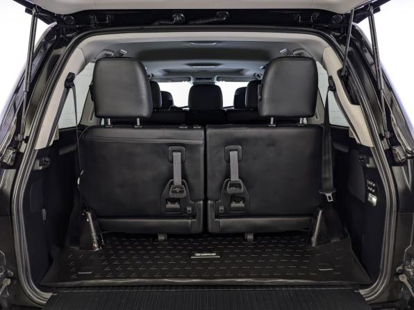 Lexus LX III Рестайлинг 2 с пробегом 2018 года, цена 5 390 000 рублей, 365339 км, внедорожник, Автокод Объявления
