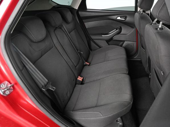 Ford Focus III с пробегом 2014 года, цена 980 000 рублей, 195765 км, хэтчбек, Автокод Объявления