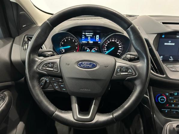 Ford Kuga II Рестайлинг с пробегом 2017 года, цена 1 399 000 рублей, 160984 км, внедорожник, Автокод Объявления