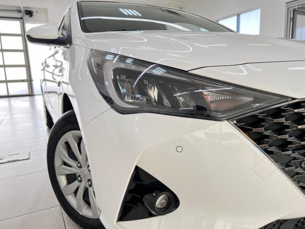 Hyundai Solaris II Рестайлинг с пробегом 2021 года, цена 1 850 000 рублей, 40000 км, седан, Автокод Объявления
