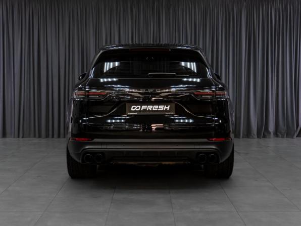 Porsche Cayenne III с пробегом 2018 года, цена 5 729 000 рублей, 133392 км, внедорожник, Автокод Объявления