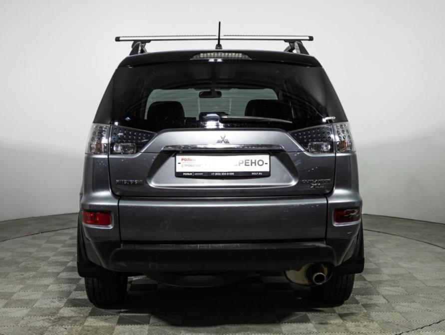 Mitsubishi Outlander II Рестайлинг Санкт-Петербург  - изображение 6