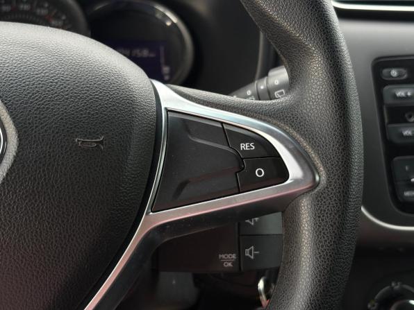 Renault Sandero II Рестайлинг с пробегом 2018 года, цена 1 290 000 рублей, 104157 км, хэтчбек, Автокод Объявления