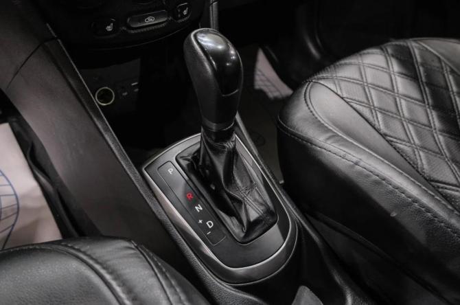 Hyundai Solaris I Рестайлинг с пробегом 2015 года, цена 989 000 рублей, 212000 км, седан, Автокод Объявления