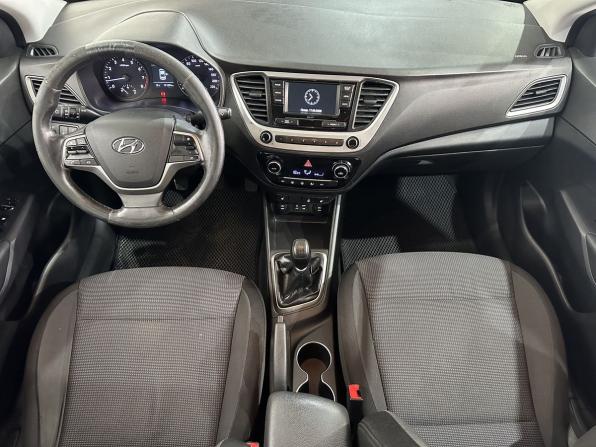Hyundai Solaris II с пробегом 2017 года, цена 1 180 000 рублей, 151000 км, седан, Автокод Объявления