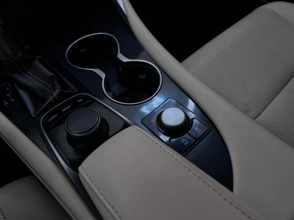 Lexus RX IV с пробегом 2018 года, цена 3 900 000 рублей, 144400 км, внедорожник, Автокод Объявления