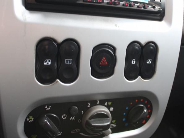 Renault Sandero I с пробегом 2011 года, цена 419 000 рублей, 170451 км, хэтчбек, Автокод Объявления