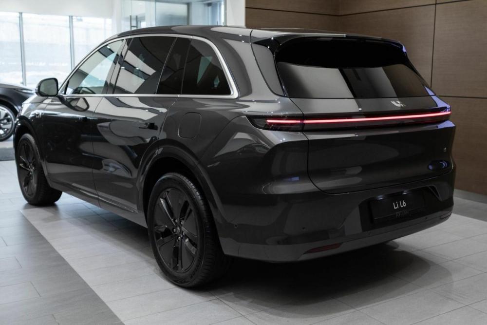 Li Auto (Lixiang) L6 Москва  - изображение 4