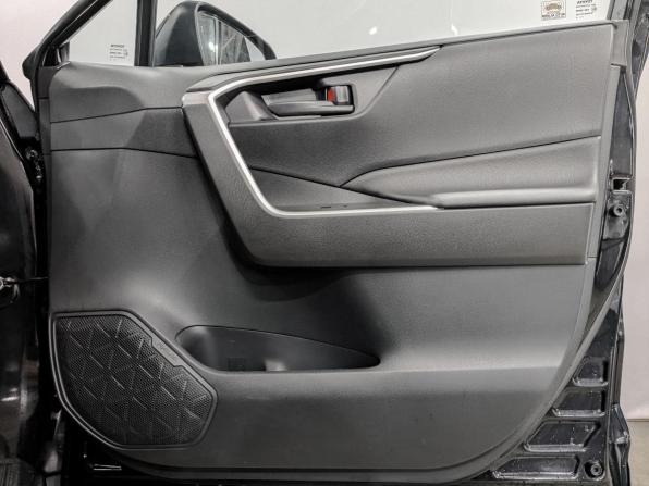 Toyota RAV4 V (XA50) с пробегом 2020 года, цена 2 800 000 рублей, 64300 км, внедорожник, Автокод Объявления