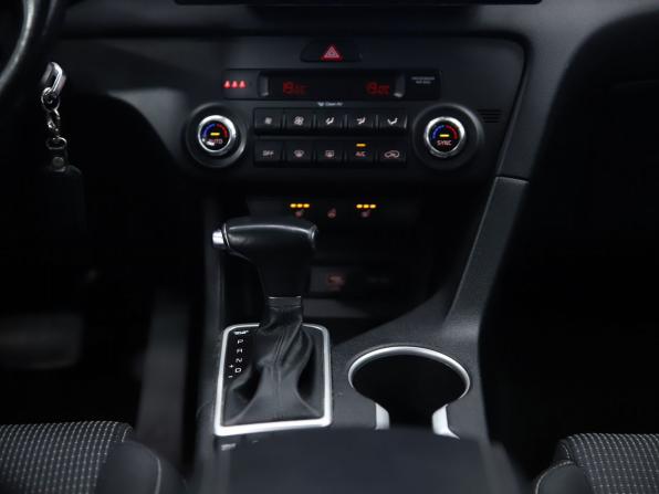 Kia Sportage IV Рестайлинг с пробегом 2020 года, цена 2 050 000 рублей, 175173 км, внедорожник, Автокод Объявления