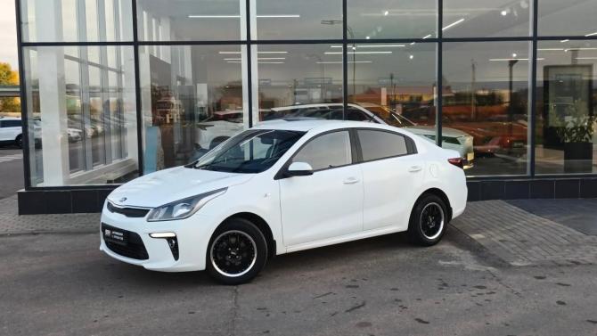 Kia Rio IV с пробегом 2017 года, цена 1 300 000 рублей, 131000 км, седан, Автокод Объявления