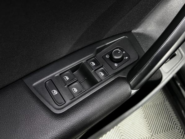 Volkswagen Tiguan II с пробегом 2017 года, цена 2 150 000 рублей, 217000 км, внедорожник, Автокод Объявления