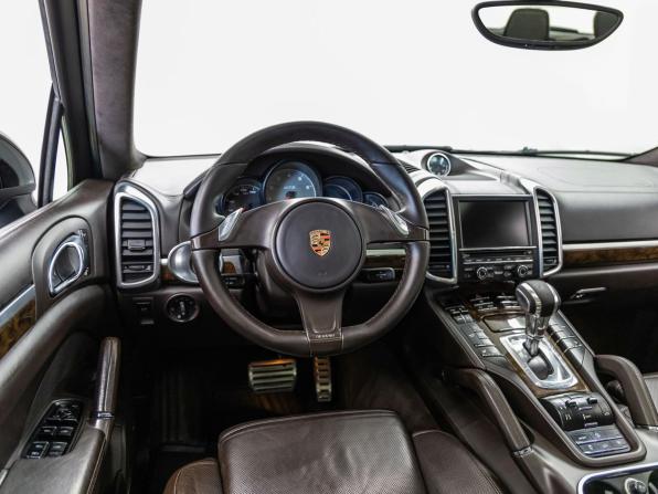 Porsche Cayenne II (958) с пробегом 2012 года, цена 2 568 000 рублей, 143634 км, внедорожник, Автокод Объявления