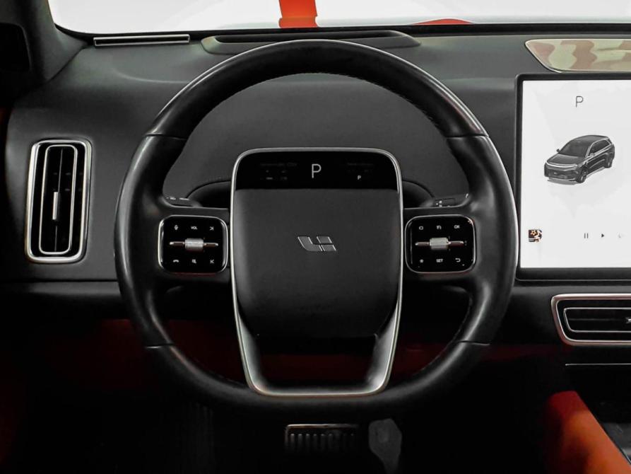 Li Auto (Lixiang) L6 Москва  - изображение 11