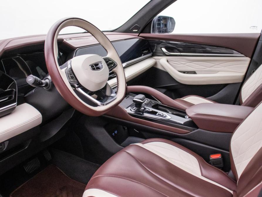 Geely Monjaro I Москва  - изображение 9