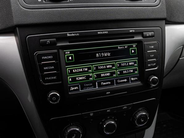 Skoda Yeti I с пробегом 2012 года, цена 1 035 000 рублей, 179645 км, внедорожник, Автокод Объявления
