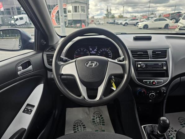 Hyundai Solaris I с пробегом 2014 года, цена 700 000 рублей, 245054 км, седан, Автокод Объявления