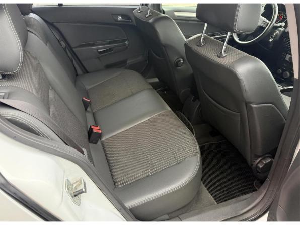 Opel Astra H Рестайлинг с пробегом 2014 года, цена 675 000 рублей, 119794 км, хэтчбек, Автокод Объявления