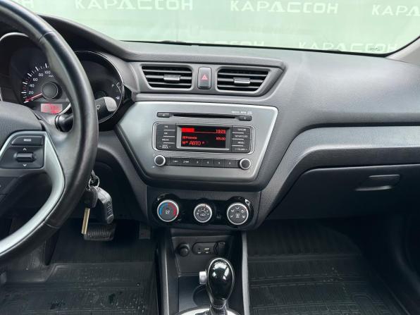 Kia Rio III Рестайлинг с пробегом 2016 года, цена 1 199 000 рублей, 89226 км, седан, Автокод Объявления