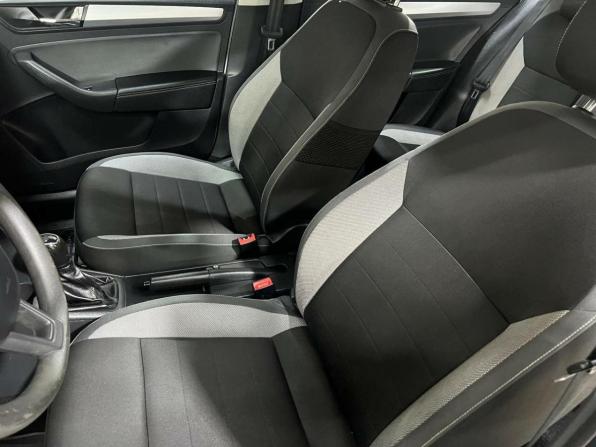 Skoda Rapid I Рестайлинг с пробегом 2019 года, цена 1 069 100 рублей, 170571 км, лифтбек, Автокод Объявления