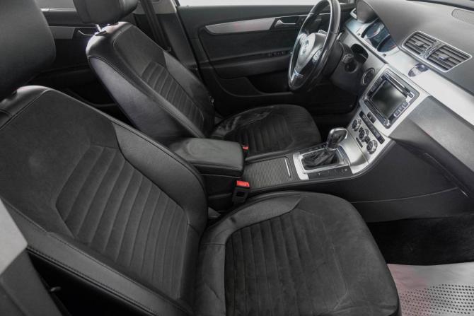Volkswagen Passat B7 с пробегом 2013 года, цена 899 000 рублей, 326518 км, седан, Автокод Объявления