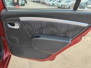 Renault Sandero I Санкт-Петербург  - изображение 37