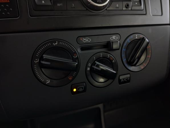 Nissan Tiida I Рестайлинг с пробегом 2013 года, цена 995 000 рублей, 85346 км, хэтчбек, Автокод Объявления