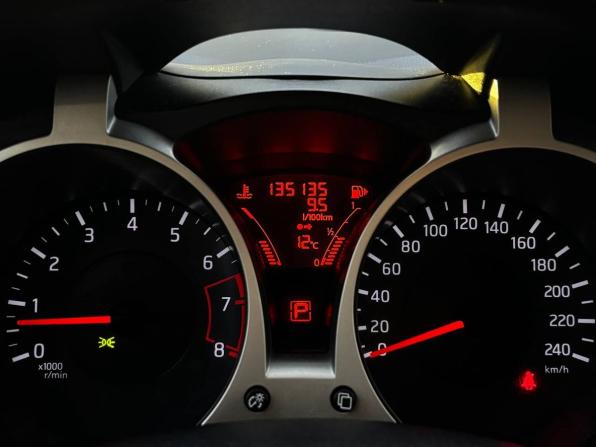 Nissan Juke I с пробегом 2013 года, цена 1 415 000 рублей, 135134 км, внедорожник, Автокод Объявления