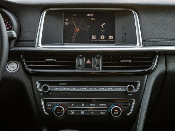 Kia Optima IV Рестайлинг с пробегом 2019 года, цена 2 038 000 рублей, 159702 км, седан, Автокод Объявления