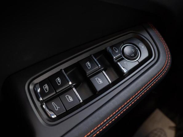 Porsche Macan I Рестайлинг 2 с пробегом 2021 года, цена 7 000 000 рублей, 83648 км, внедорожник, Автокод Объявления