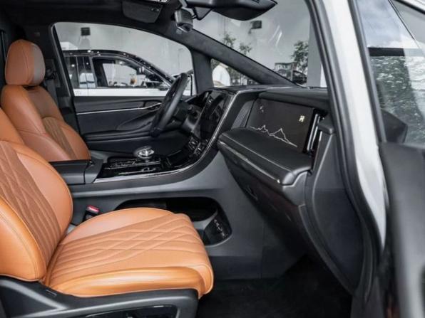 GAC M8 с пробегом 2026 года, цена 6 749 999 рублей, 10 км, минивэн, Автокод Объявления
