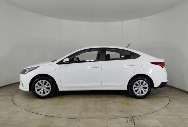 Hyundai Solaris II Рестайлинг с пробегом 2022 года, цена 1 620 000 рублей, 96320 км, седан, Автокод Объявления