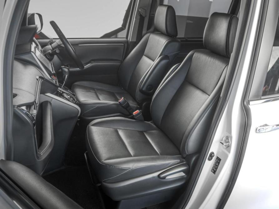 Toyota Esquire I Тюмень  - изображение 8
