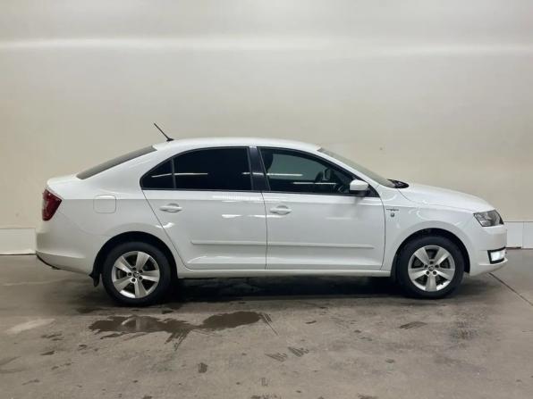 Skoda Rapid I с пробегом 2016 года, цена 809 000 рублей, 177000 км, лифтбек, Автокод Объявления