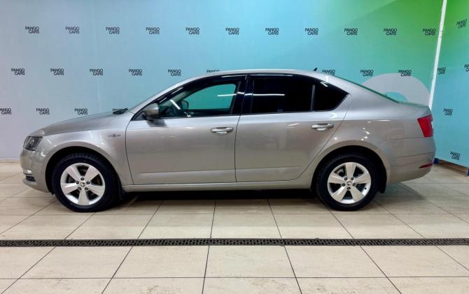 Skoda Octavia III (A7) Рестайлинг с пробегом 2019 года, цена 1 188 000 рублей, 302791 км, лифтбек, Автокод Объявления