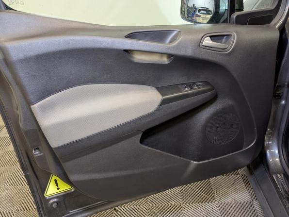 Ford Tourneo Courier I Рестайлинг с пробегом 2021 года, цена 2 220 000 рублей, 90288 км, компактвэн, Автокод Объявления