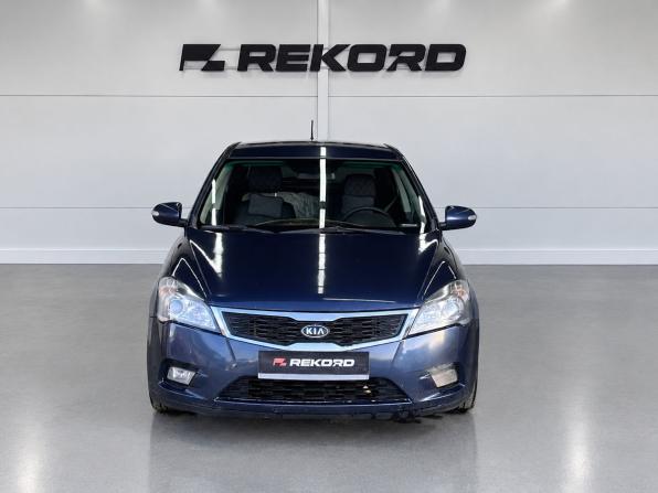 Kia Ceed I Рестайлинг с пробегом 2010 года, цена 459 000 рублей, 295754 км, хэтчбек, Автокод Объявления