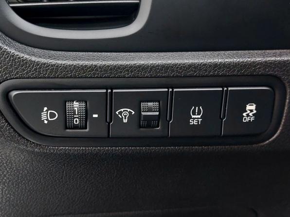 Kia Rio IV с пробегом 2017 года, цена 1 399 000 рублей, 95565 км, седан, Автокод Объявления